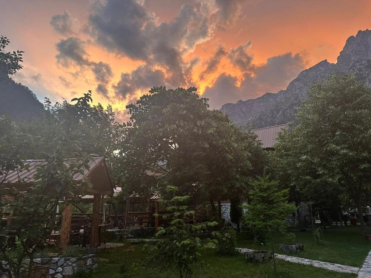 Valbona Relax Hotel Exterior foto